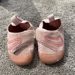 Nike Soft Pink Baby Walkers